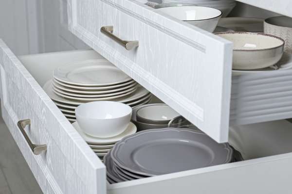 Keep Your Plates In Drawers