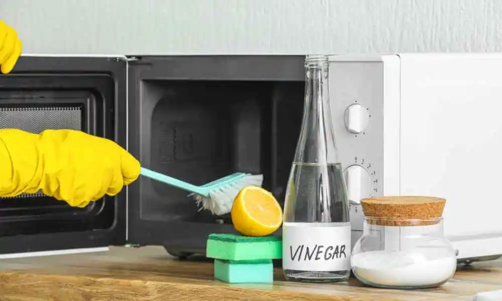 How To Clean Microwave With Vinegar