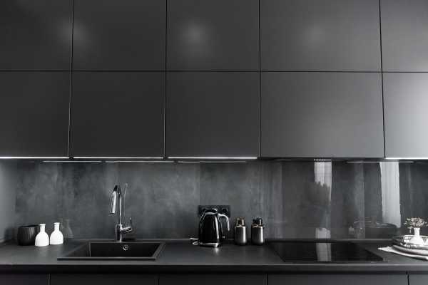Black Wall Color Walls Go With Grey Kitchen Cabinets