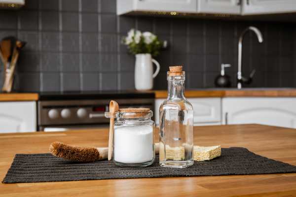 Clean Wooden Kitchen Cabinet Use Baking Soda