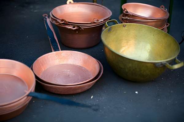why use copper pots
