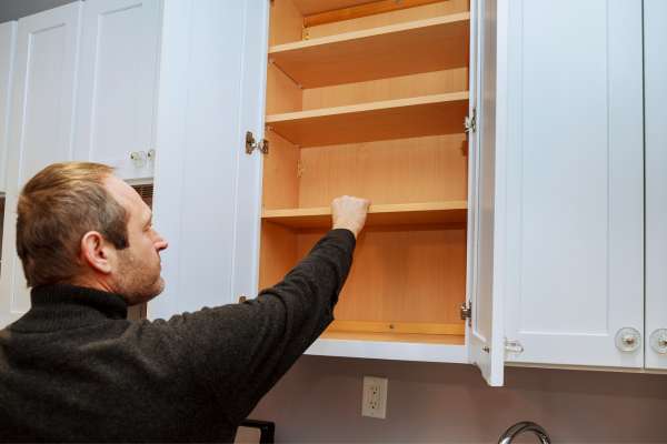 Removing Hardware From Cabinets