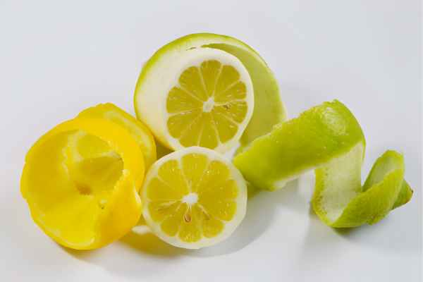 Deodorize with Lemon
