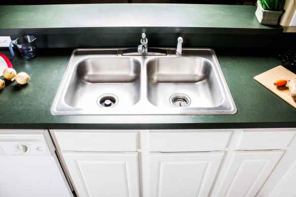 Choosing the Right Double Sink for Your Needs