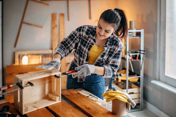 DIY Projects for Personalized Kitchen Wall Decor