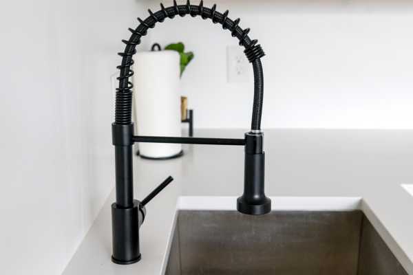 Key Considerations When Selecting a Mop Sink