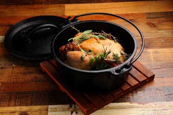 Key Factors to Consider Before Purchasing a Dutch Oven