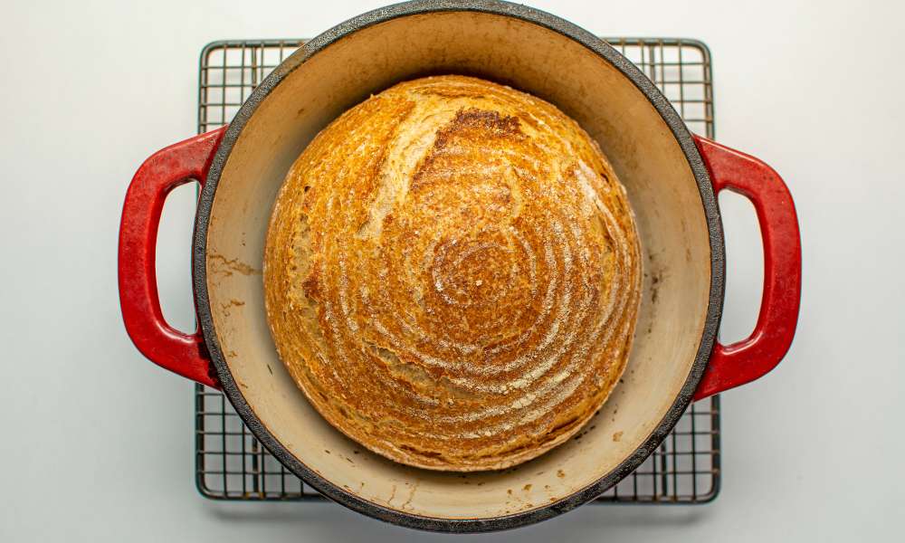 How to Clean le Creuset Dutch Oven